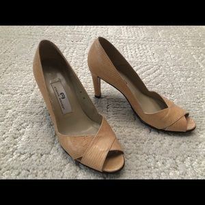 Etienne Aigner Pumps